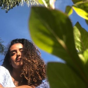 Meet your Posher, Saba